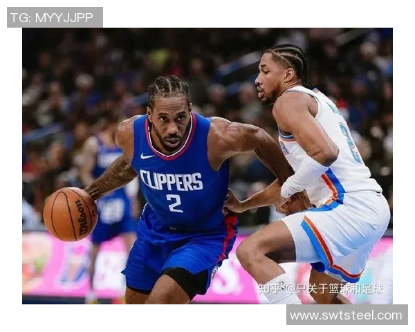 雷霆与快船第五场激战回顾球员表现与战术分析全景呈现